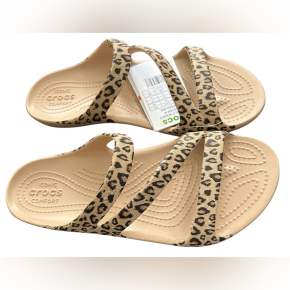 NWT CROCS Kadee II Leopard Sandals SZ 8 - Picture 3 of 3